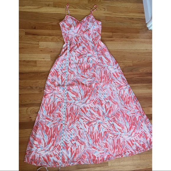 Flowy Maxi Dress - Picture 3 of 6